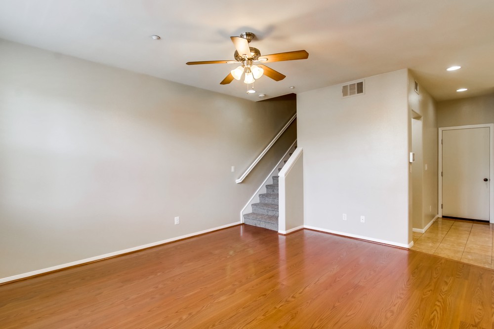 Virtual tour photo 13 of 43 for 4300 Newton Ave UNIT 62