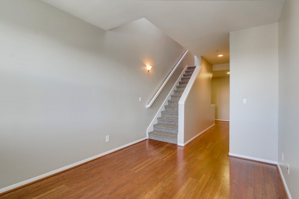 Virtual tour photo 14 of 43 for 4300 Newton Ave UNIT 62