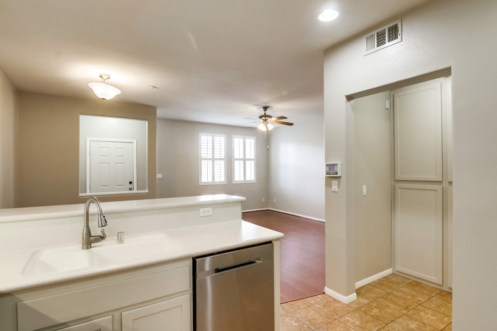 Virtual tour photo 23 of 43 for 4300 Newton Ave UNIT 62