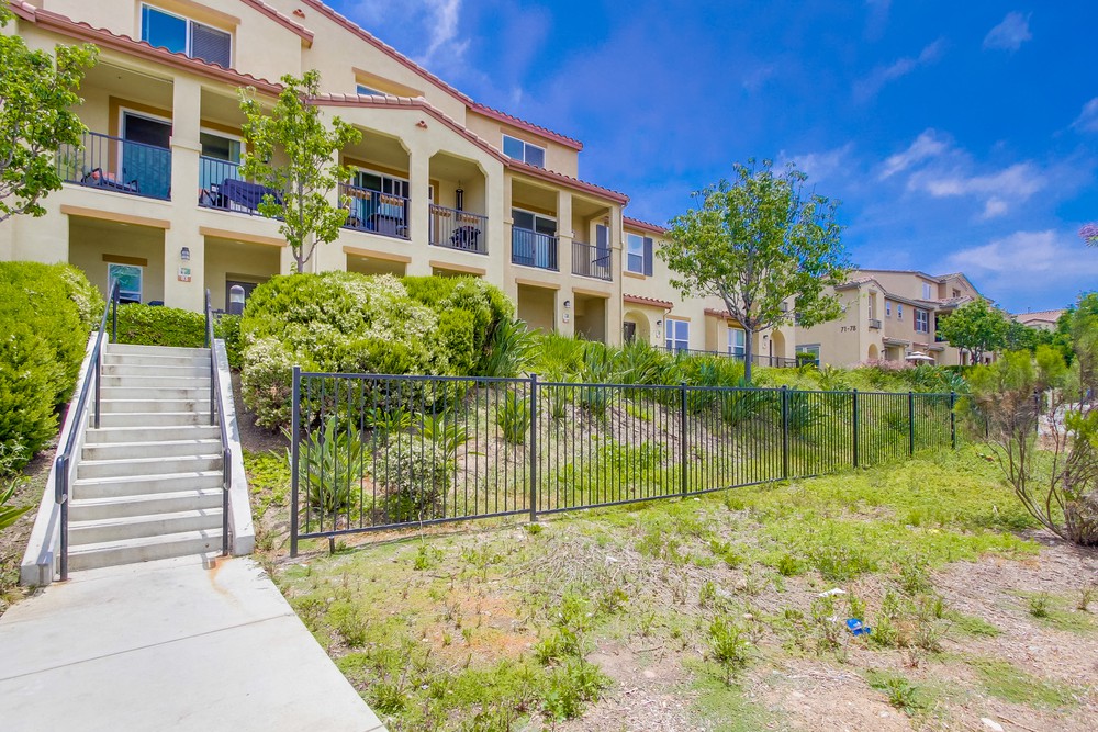 Virtual tour photo 5 of 57 for 4300 Newton Ave UNIT 81