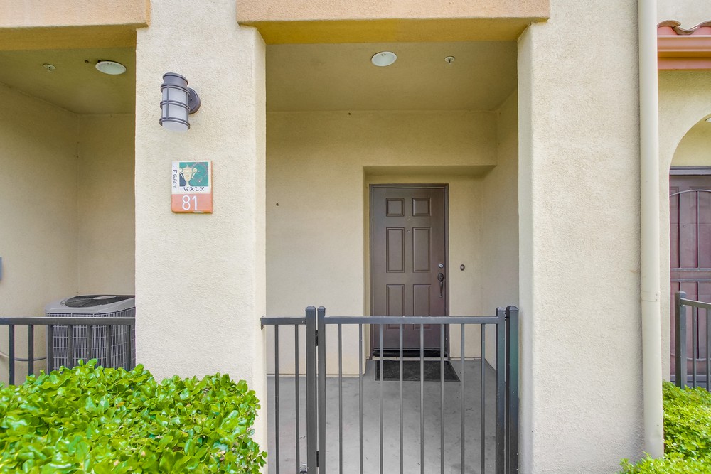 Virtual tour photo 8 of 57 for 4300 Newton Ave UNIT 81