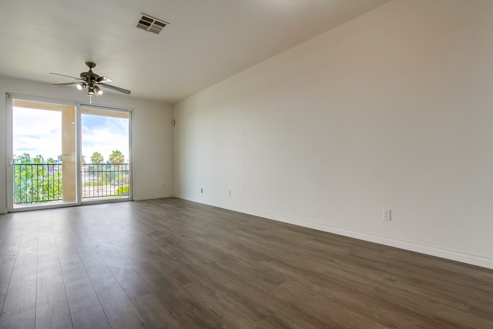 Virtual tour photo 11 of 57 for 4300 Newton Ave UNIT 81
