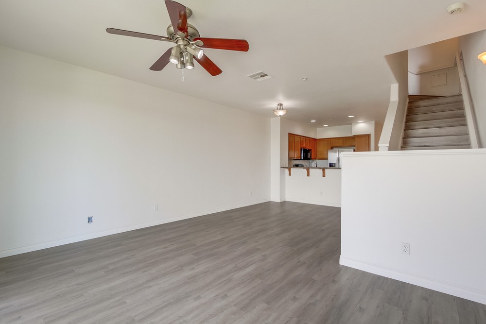 Virtual tour photo 16 of 57 for 4300 Newton Ave UNIT 81