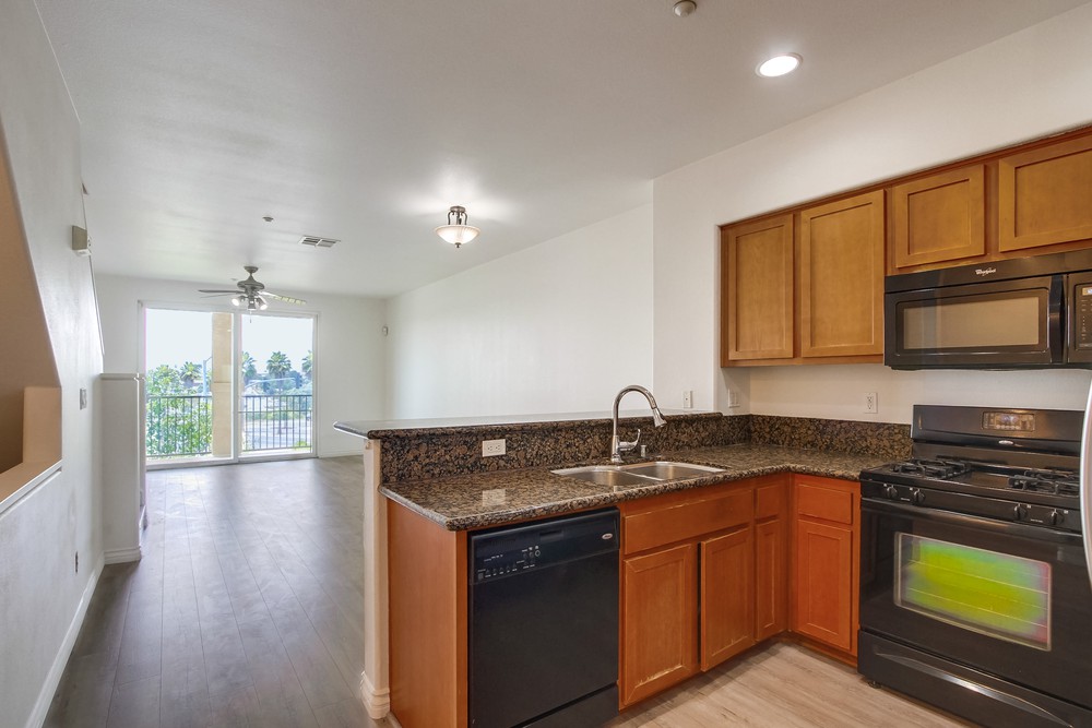 Virtual tour photo 20 of 57 for 4300 Newton Ave UNIT 81