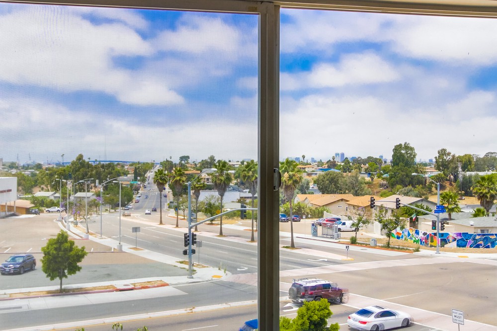 Virtual tour photo 41 of 57 for 4300 Newton Ave UNIT 81