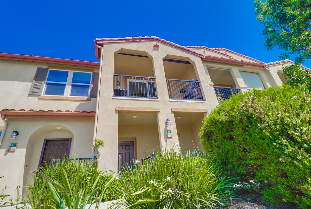 Virtual tour photo 3 of 47 for 4300 Newton Ave UNIT 84