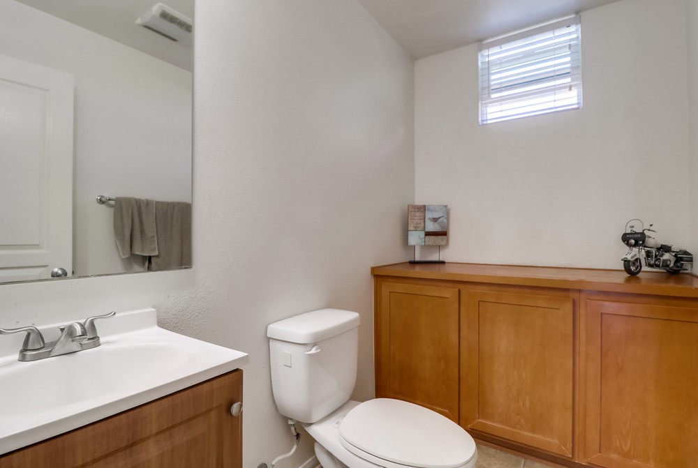Virtual tour photo 25 of 47 for 4300 Newton Ave UNIT 84