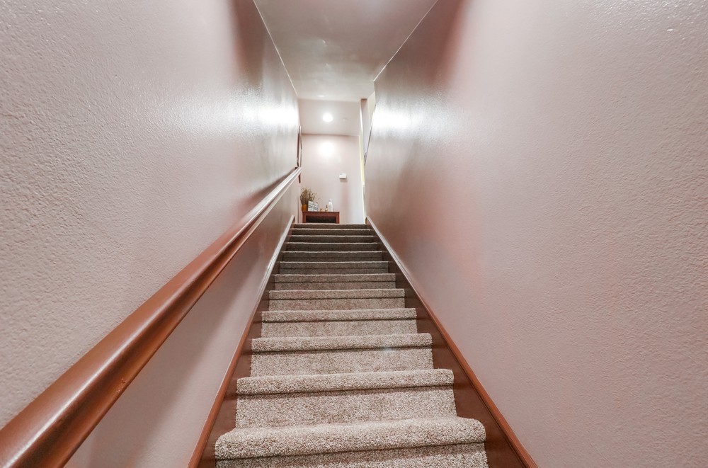 Virtual tour photo 26 of 47 for 4300 Newton Ave UNIT 84