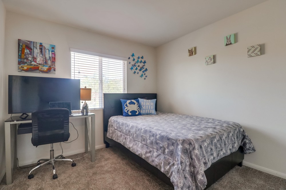 Virtual tour photo 29 of 47 for 4300 Newton Ave UNIT 84