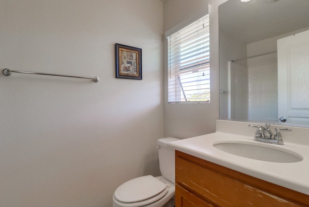 Virtual tour photo 38 of 47 for 4300 Newton Ave UNIT 84