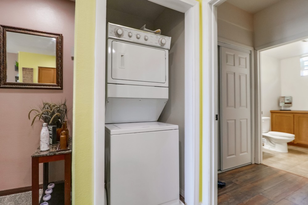 Virtual tour photo 40 of 47 for 4300 Newton Ave UNIT 84