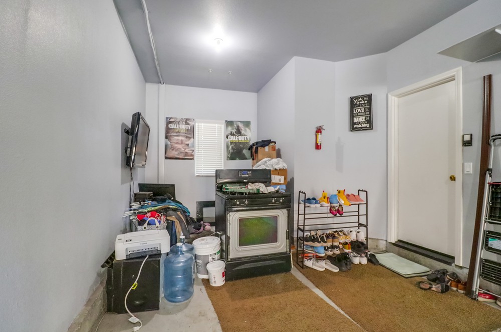 Virtual tour photo 46 of 47 for 4300 Newton Ave UNIT 84