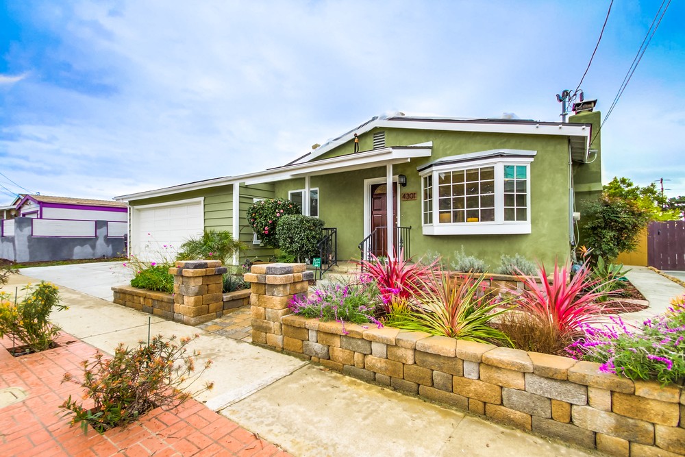 Virtual tour photo 4 of 63 for 4301 Appleton St