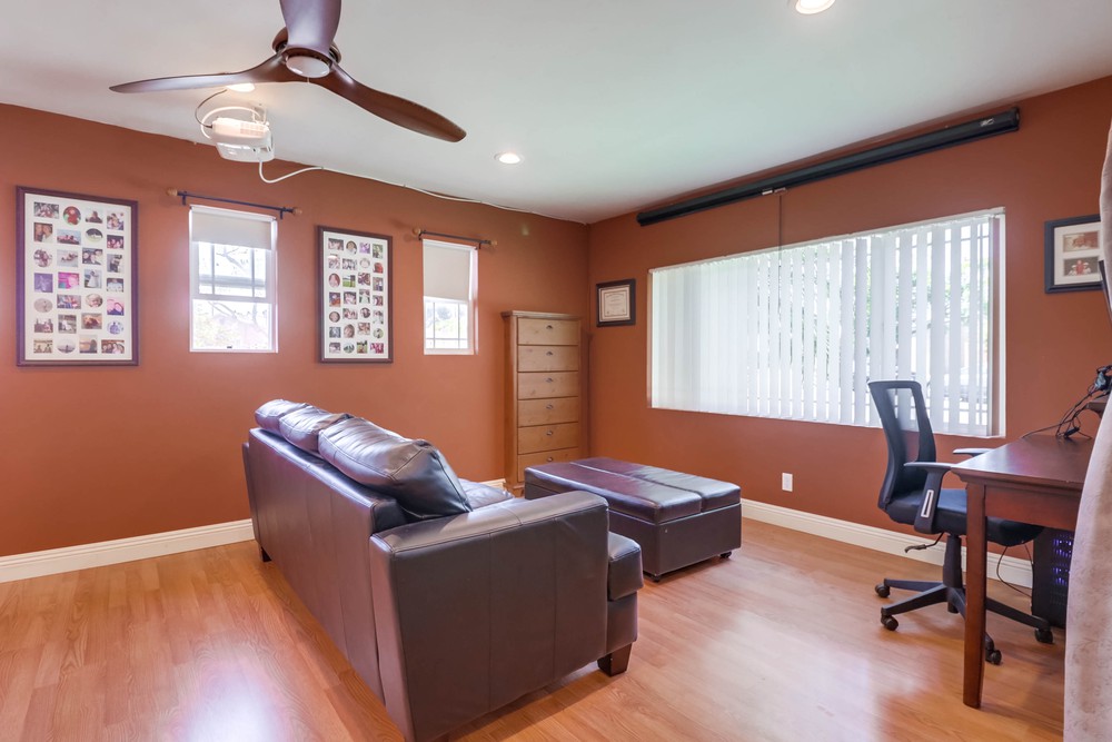Virtual tour photo 13 of 40 for 4301 Vallejo Ave