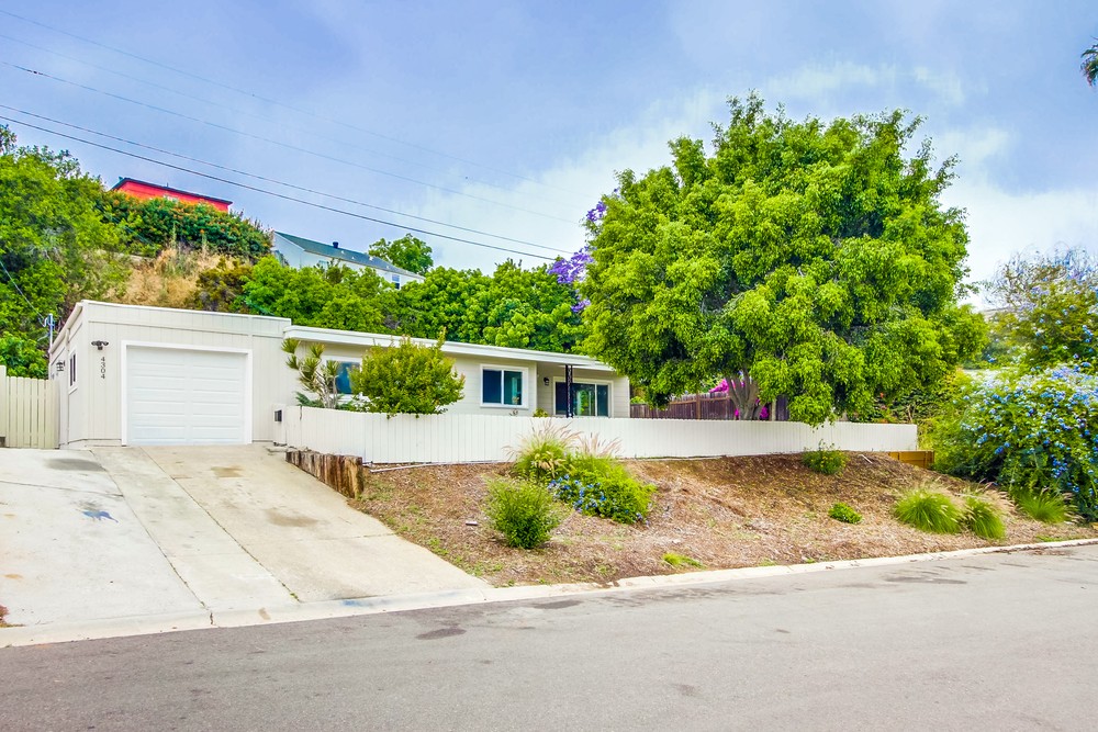 Virtual tour photo 3 of 50 for 4304 View Pl
