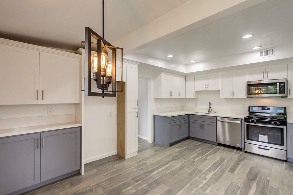 Virtual tour photo 18 of 50 for 4304 View Pl