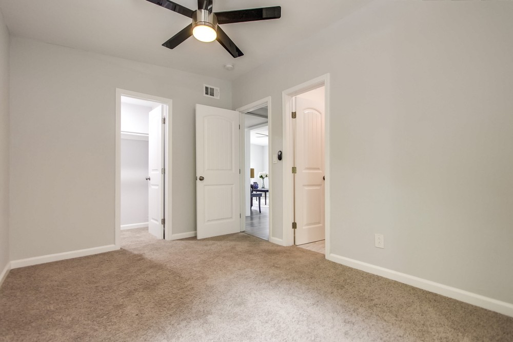 Virtual tour photo 26 of 50 for 4304 View Pl