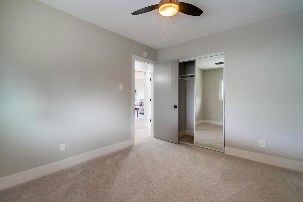 Virtual tour photo 24 of 35 for 4311 Samoset Ave