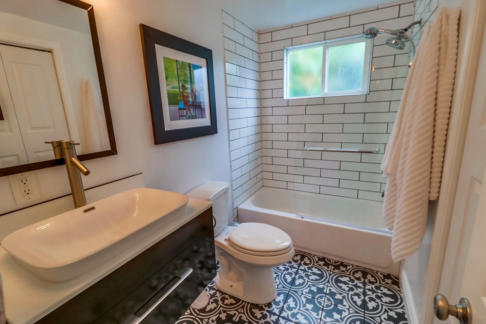 Virtual tour photo 24 of 47 for 4312 Falcon St