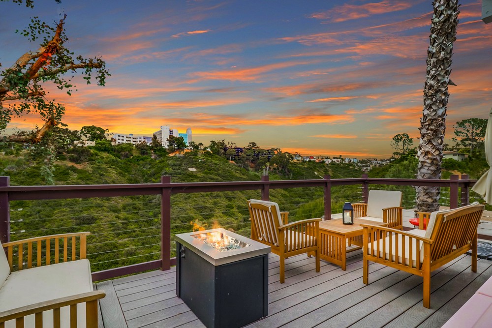 Virtual tour photo 1 of 47 for 4312 Falcon St