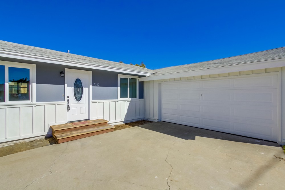 Virtual tour photo 4 of 27 for 4312 Miami Ct