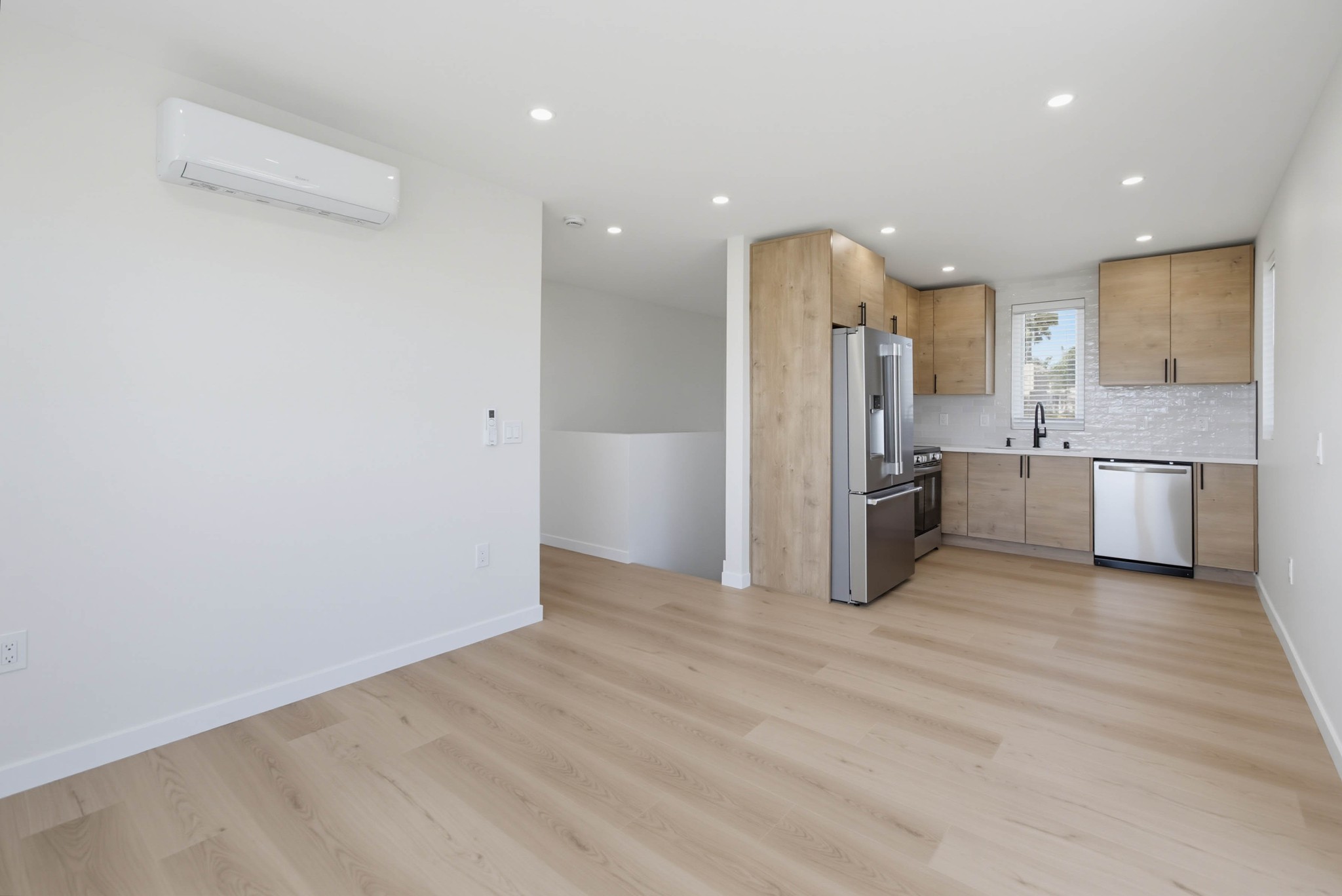Virtual tour photo 10 of 47 for 4318 Olney St