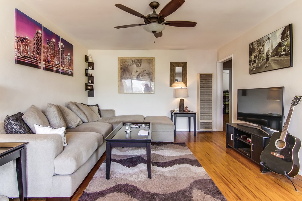 Virtual tour photo 13 of 34 for 4319 Mentone St