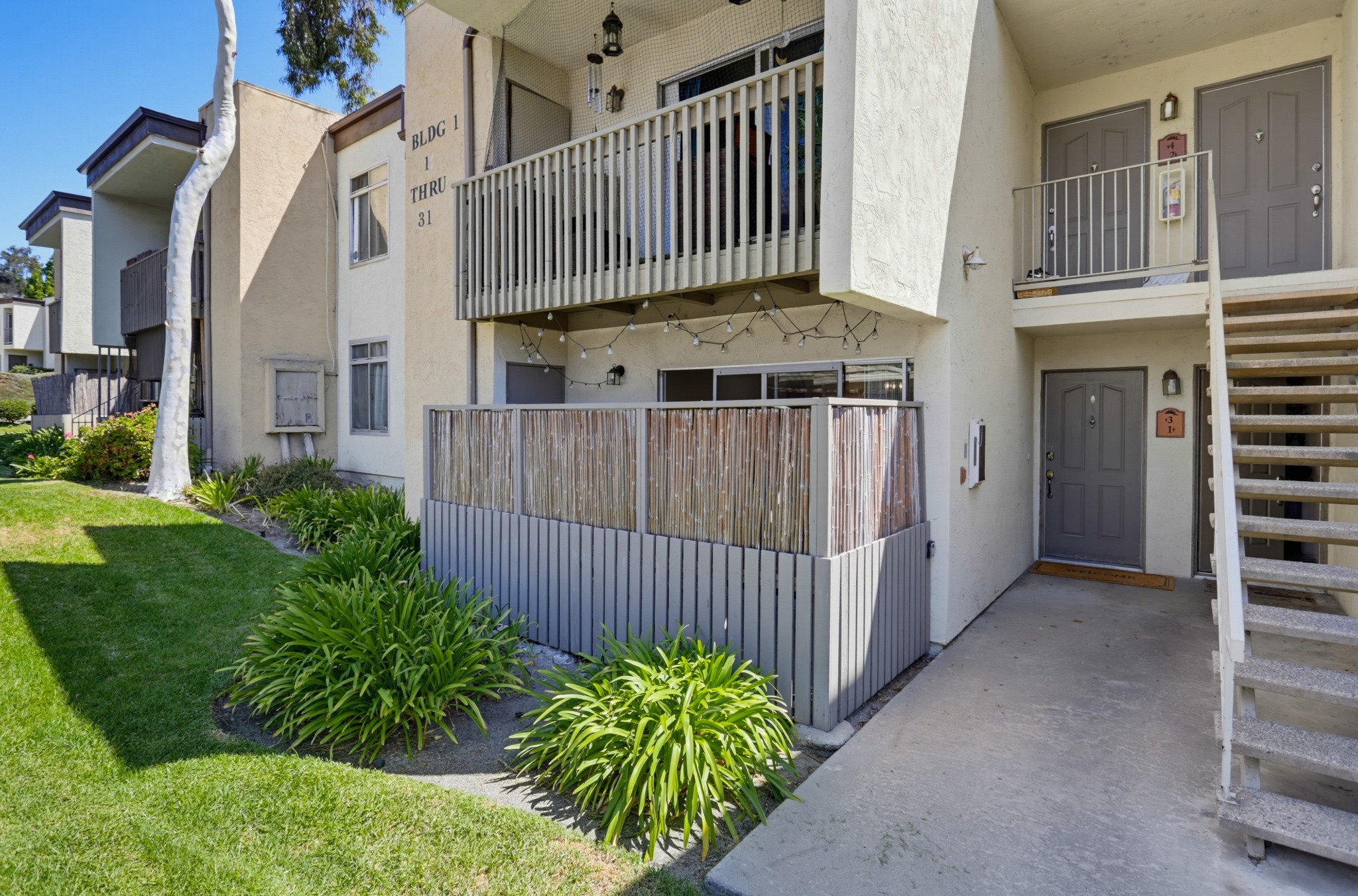 Virtual tour photo 3 of 33 for 432 Edgehill Ln #3