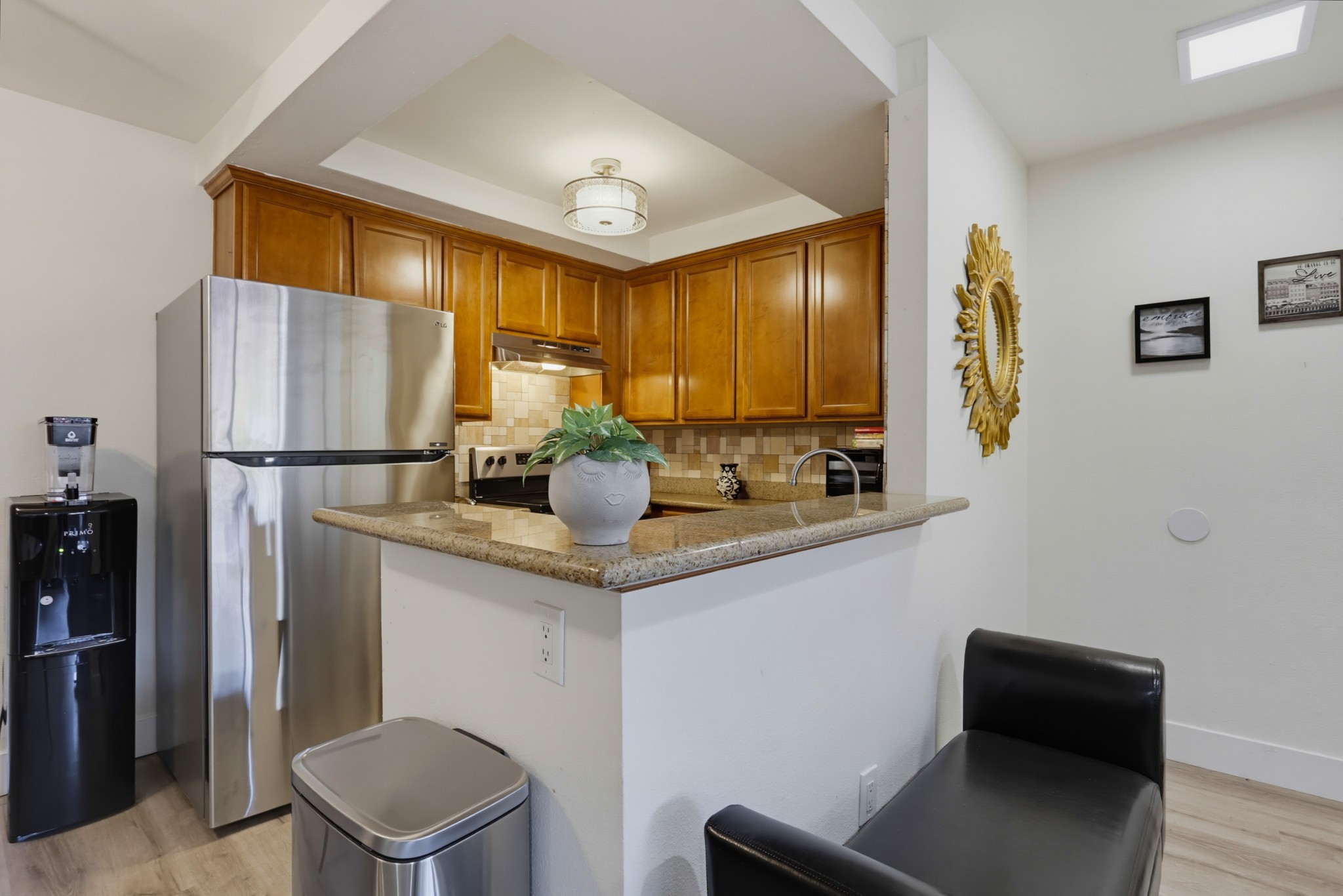 Virtual tour photo 13 of 33 for 432 Edgehill Ln #3