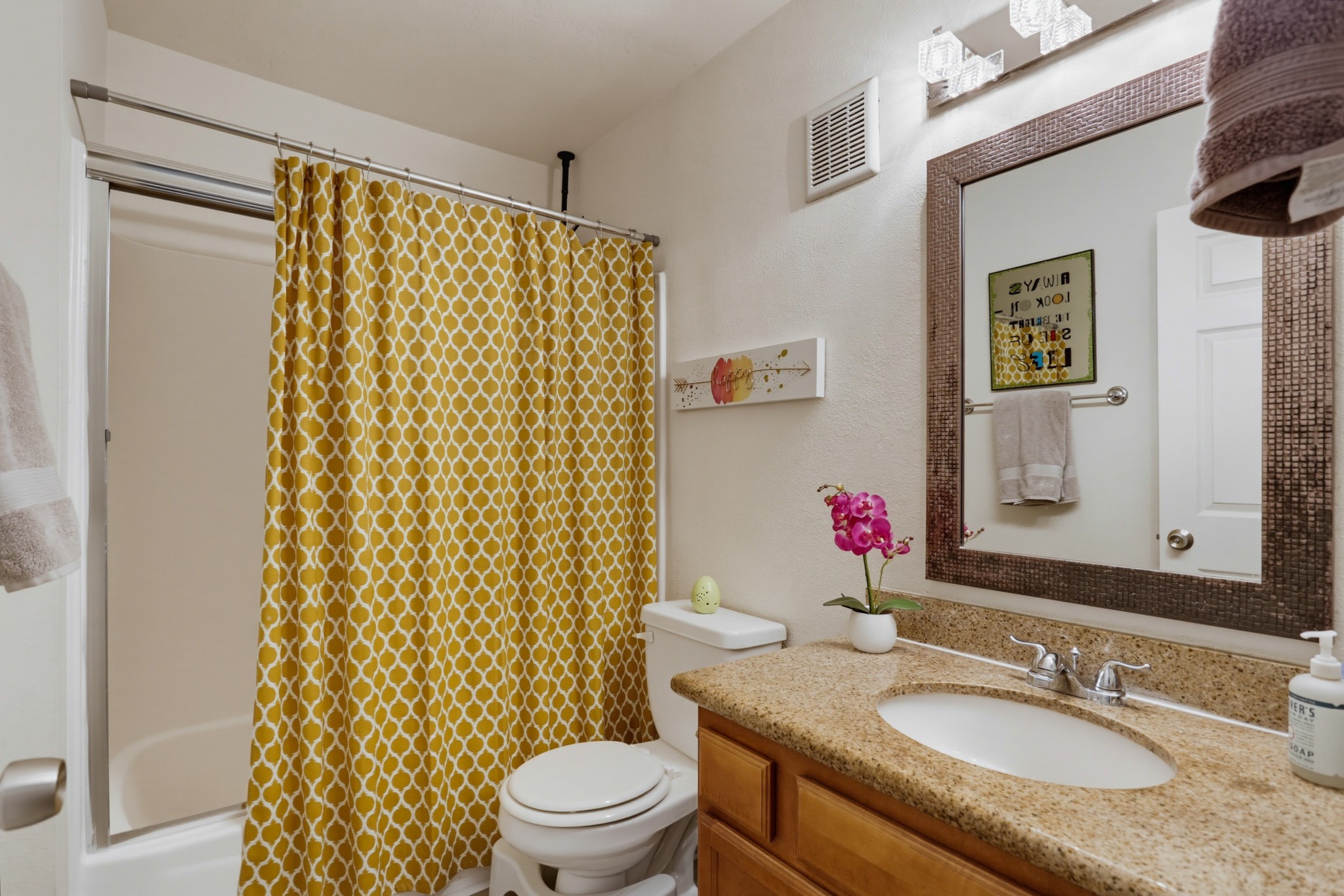 Virtual tour photo 24 of 33 for 432 Edgehill Ln #3