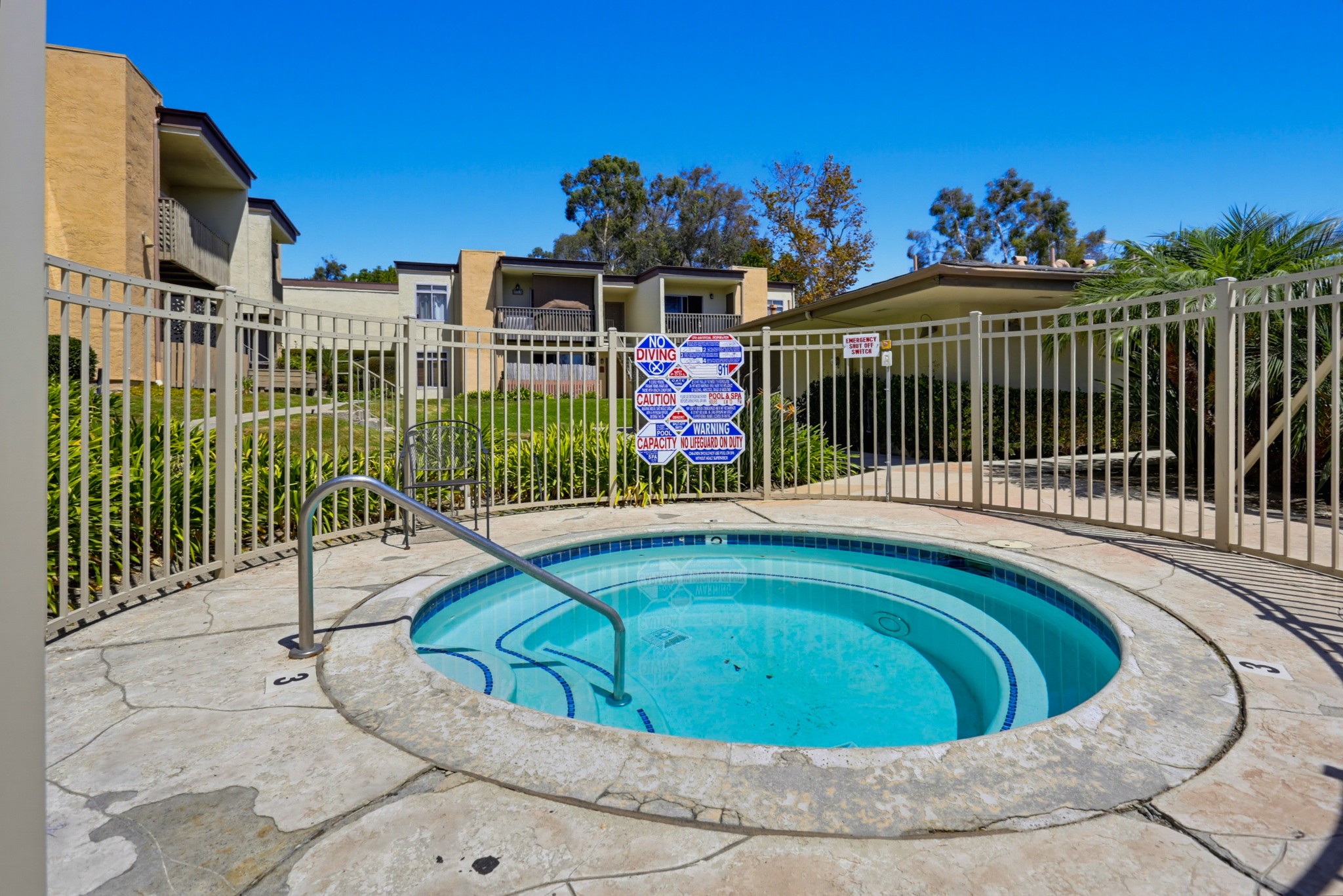 Virtual tour photo 31 of 33 for 432 Edgehill Ln #3