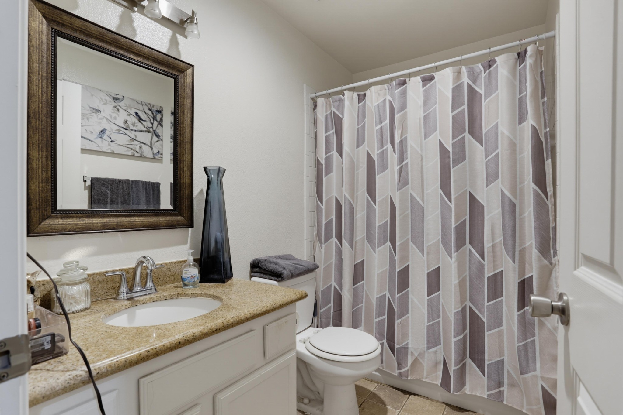 Virtual tour photo 24 of 25 for 432 Edgehill Ln