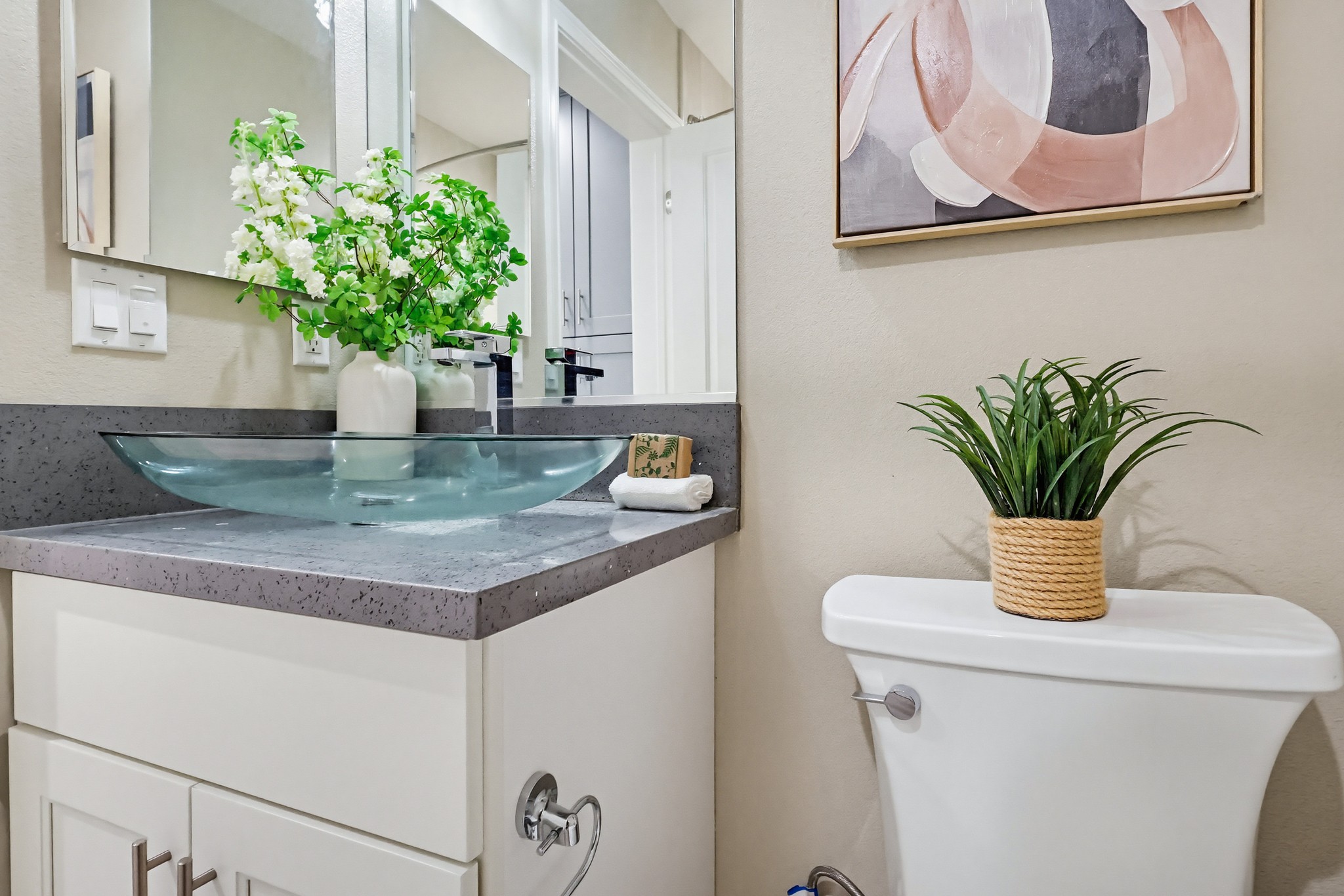 Virtual tour photo 28 of 75 for 432 S Alhambra Ave Unit H