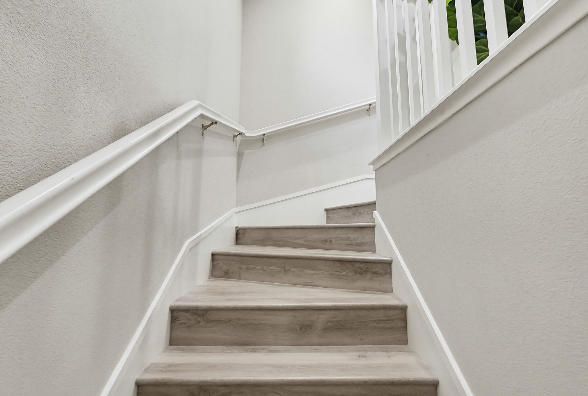 Virtual tour photo 35 of 75 for 432 S Alhambra Ave Unit H