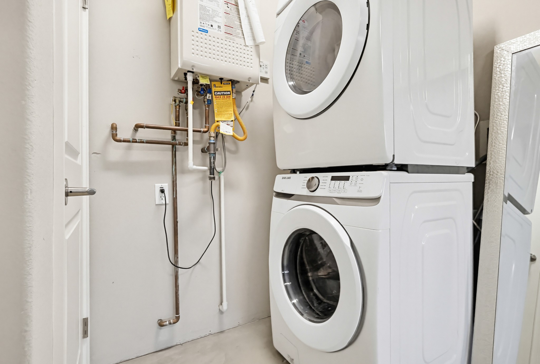 Virtual tour photo 70 of 75 for 432 S Alhambra Ave Unit H