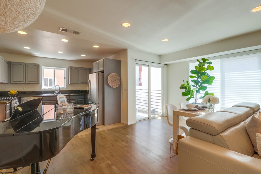 Virtual tour photo 14 of 76 for 4325 38th St