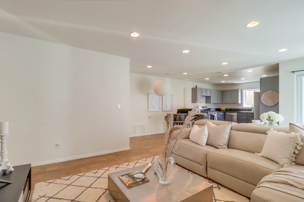 Virtual tour photo 17 of 76 for 4325 38th St