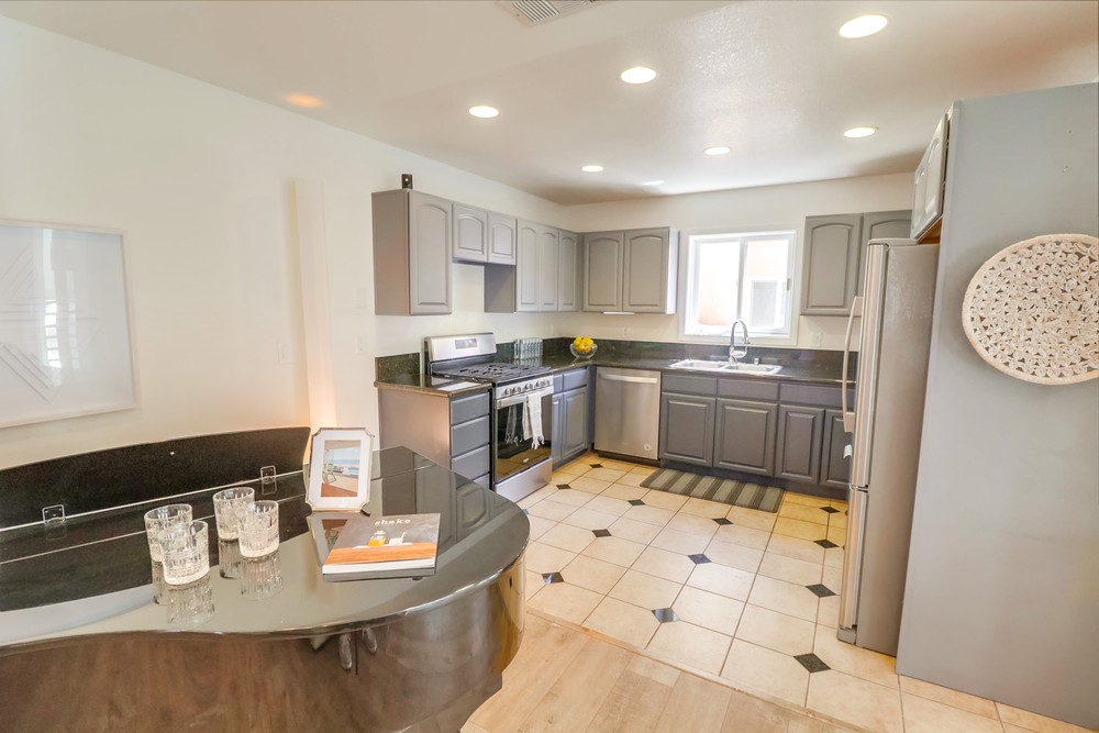 Virtual tour photo 18 of 76 for 4325 38th St