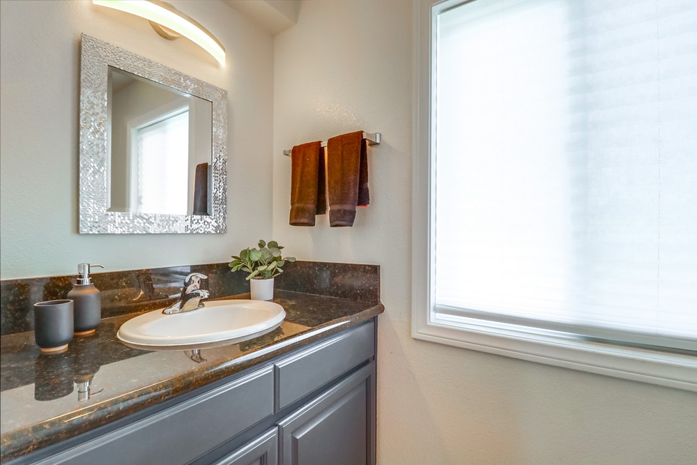 Virtual tour photo 22 of 76 for 4325 38th St