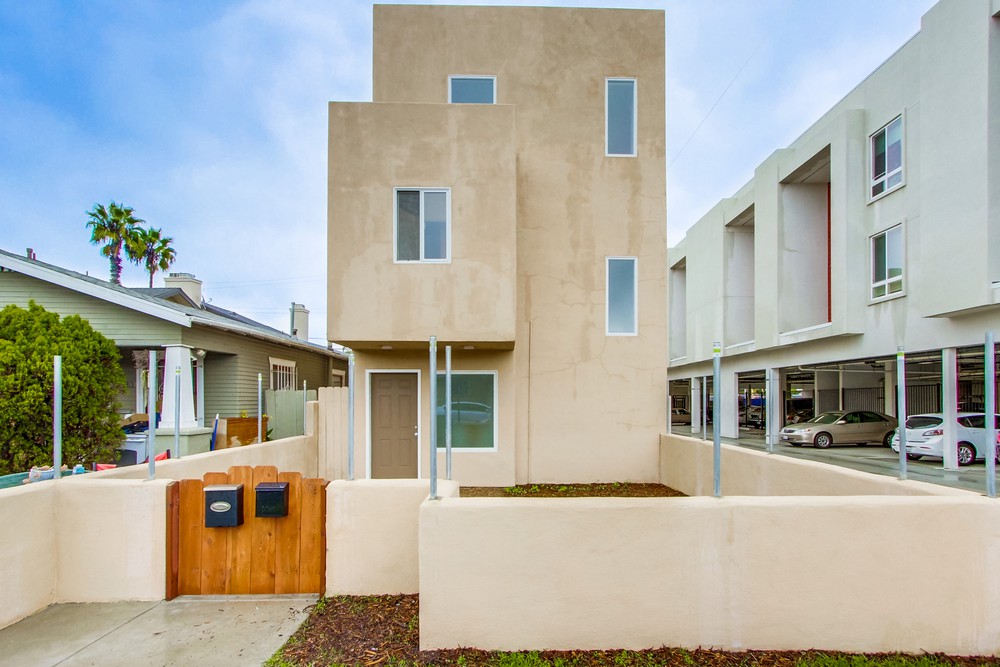 Virtual tour photo 1 of 73 for 4325 38th St