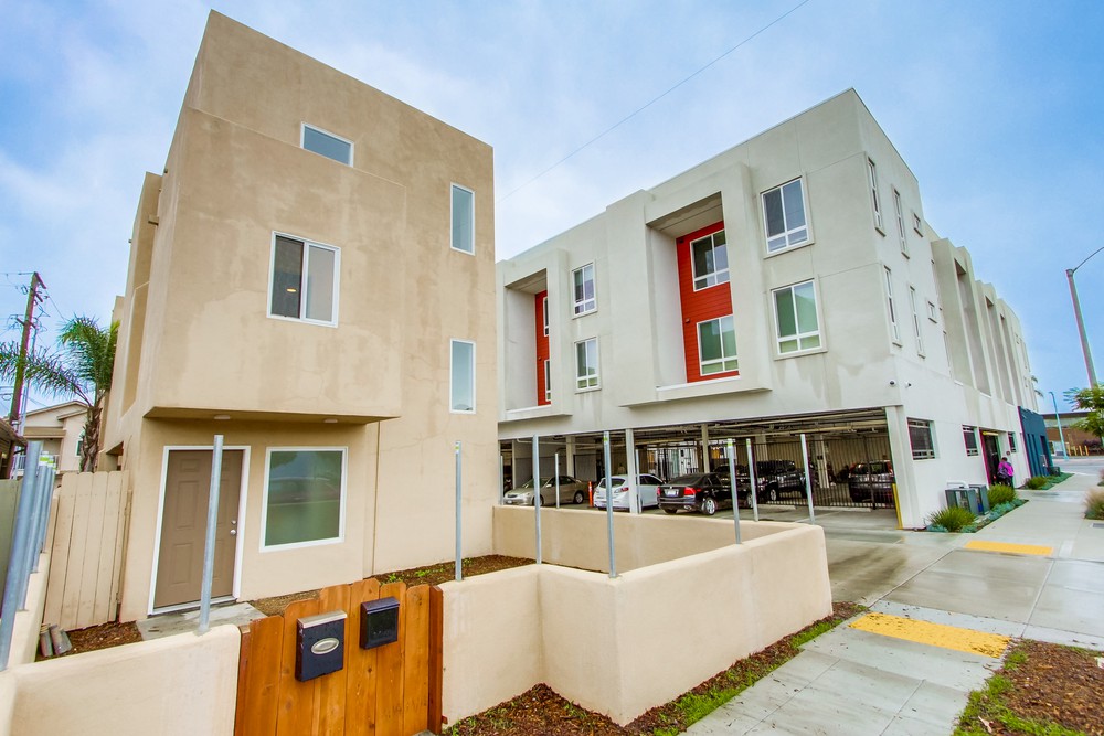 Virtual tour photo 3 of 73 for 4325 38th St