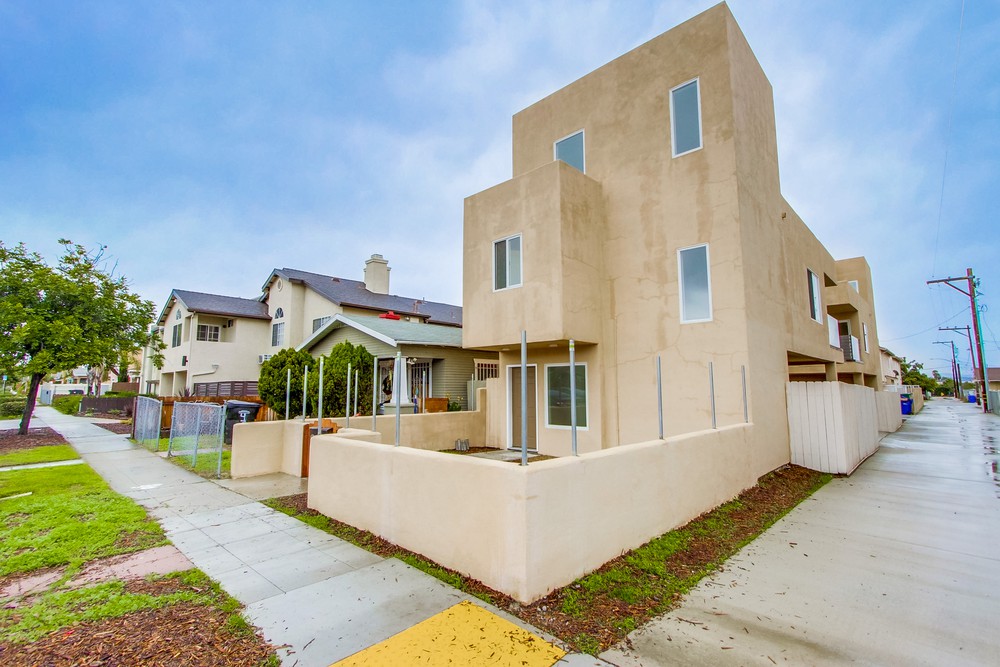 Virtual tour photo 5 of 73 for 4325 38th St