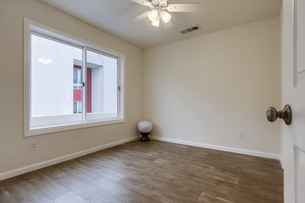 Virtual tour photo 26 of 73 for 4325 38th St