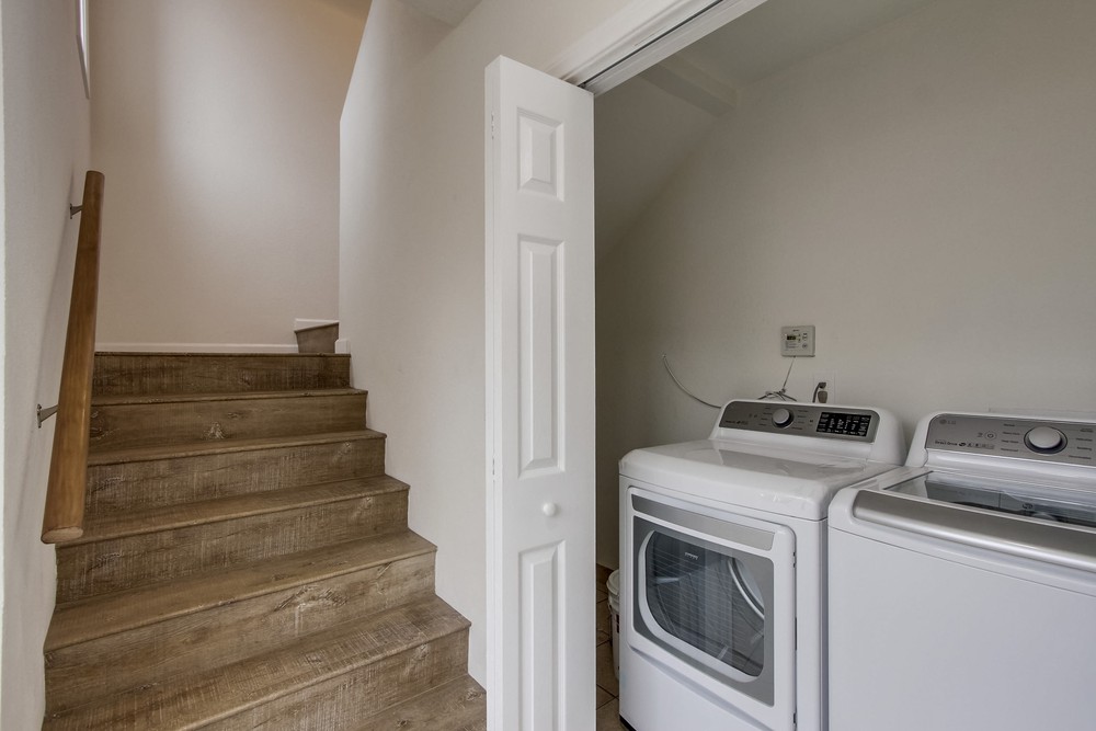 Virtual tour photo 33 of 73 for 4325 38th St