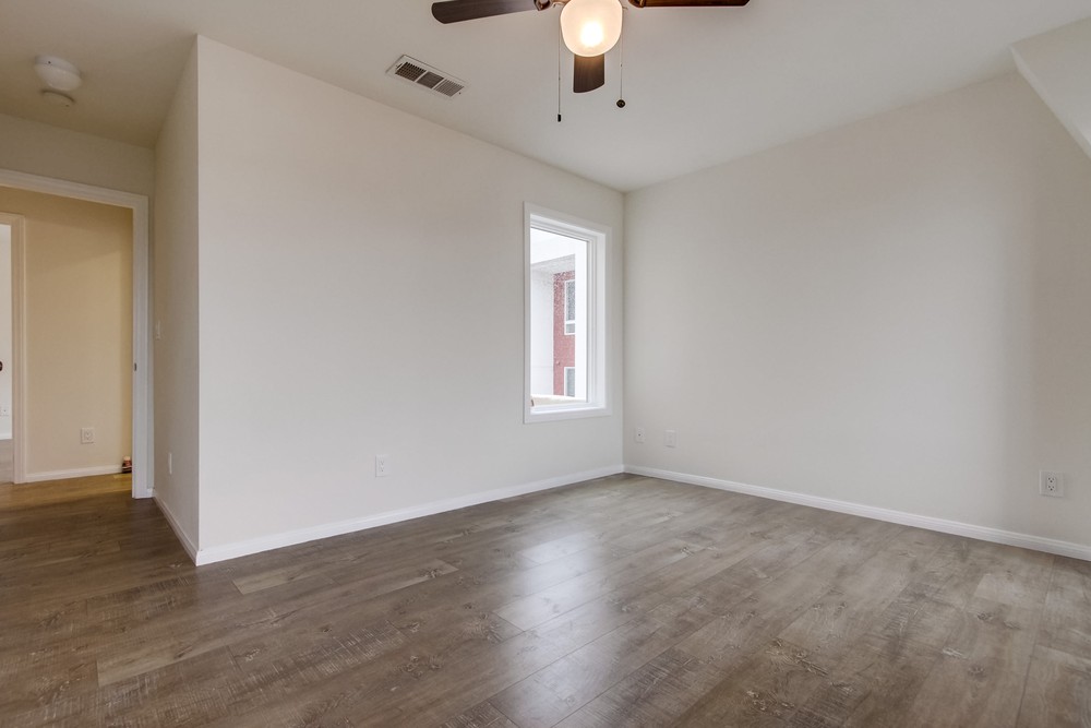 Virtual tour photo 55 of 73 for 4325 38th St