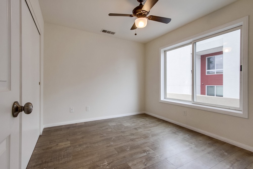 Virtual tour photo 56 of 73 for 4325 38th St