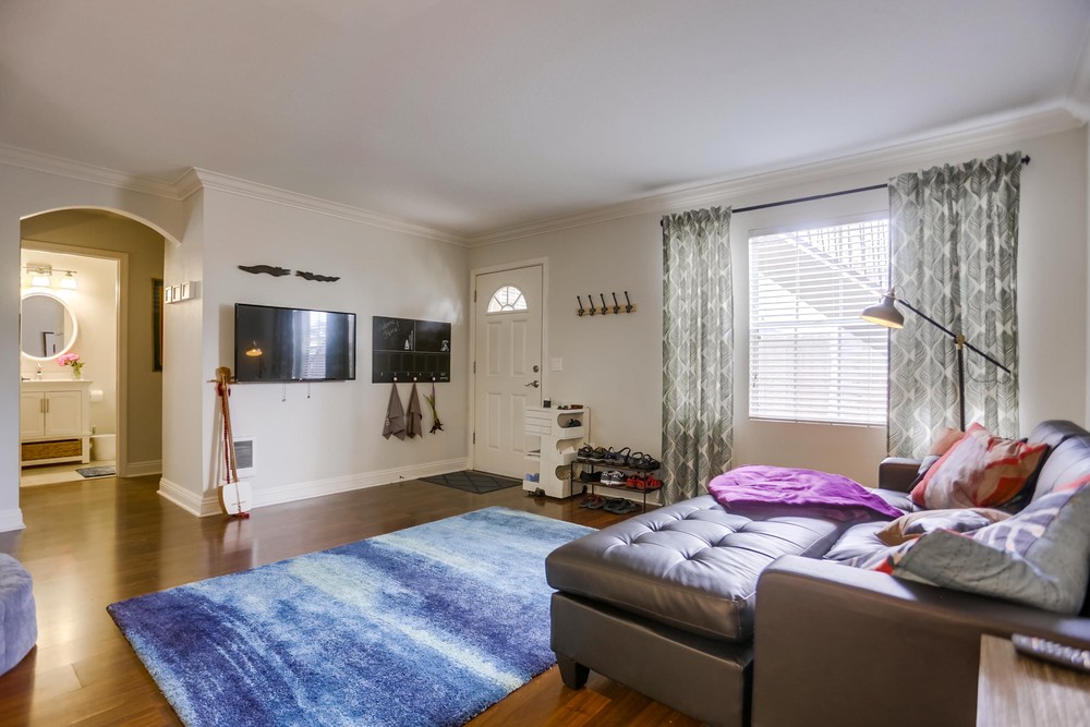 Virtual tour photo 9 of 31 for 4327 Swift Ave UNIT 2