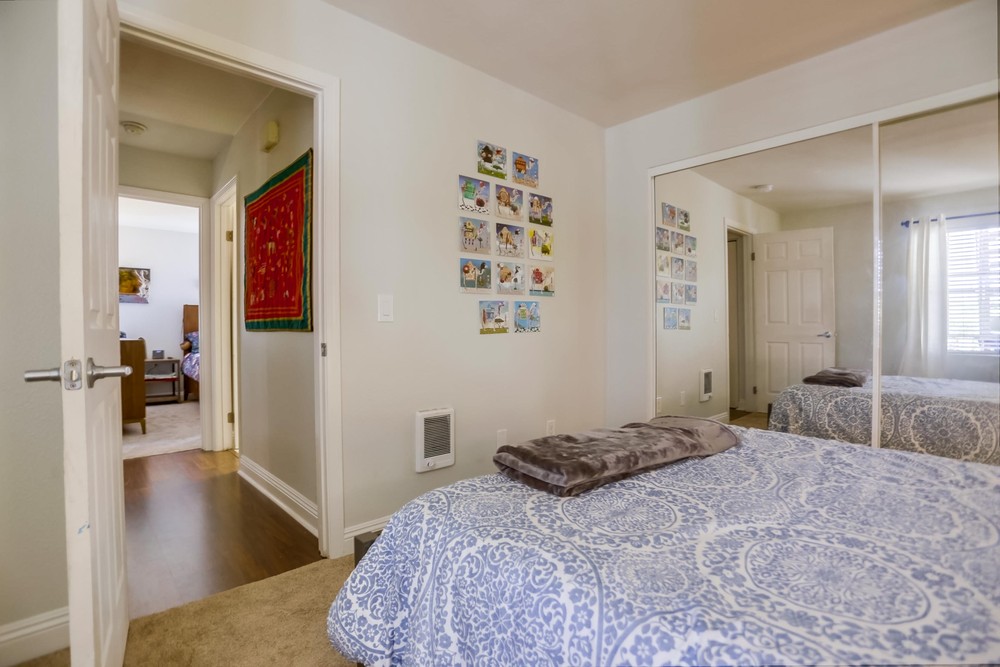 Virtual tour photo 26 of 31 for 4327 Swift Ave UNIT 2