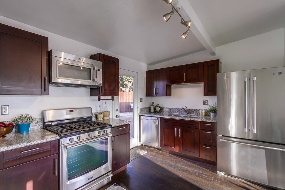 Virtual tour photo 11 of 32 for 4328 Asher St