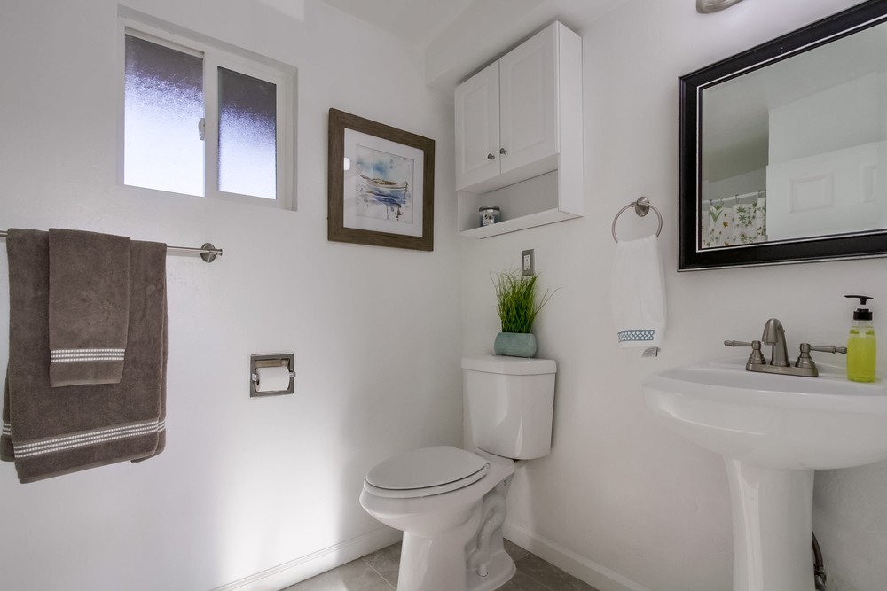 Virtual tour photo 16 of 32 for 4328 Asher St